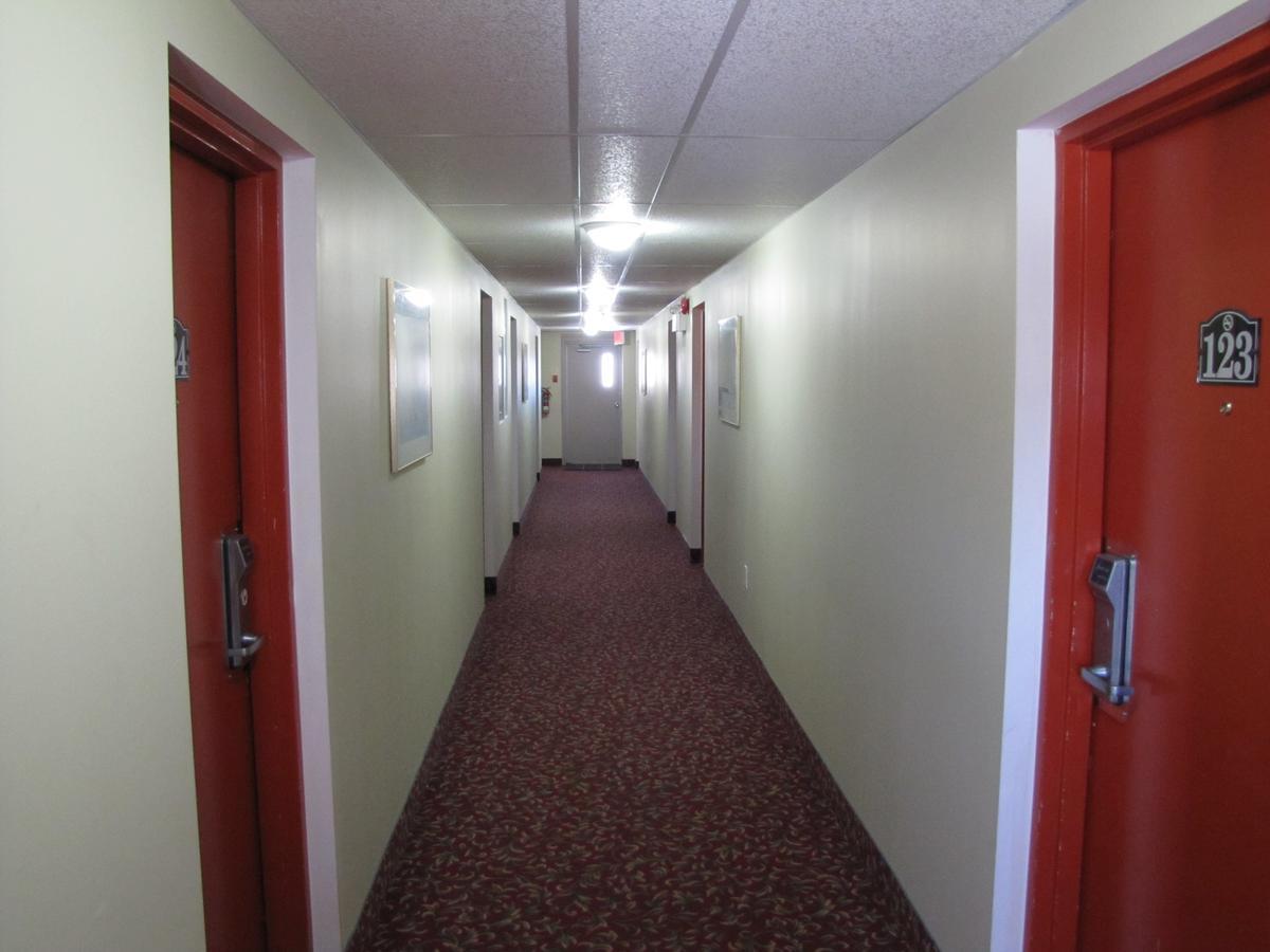 Valley Inn Motel Sudbury Exterior foto